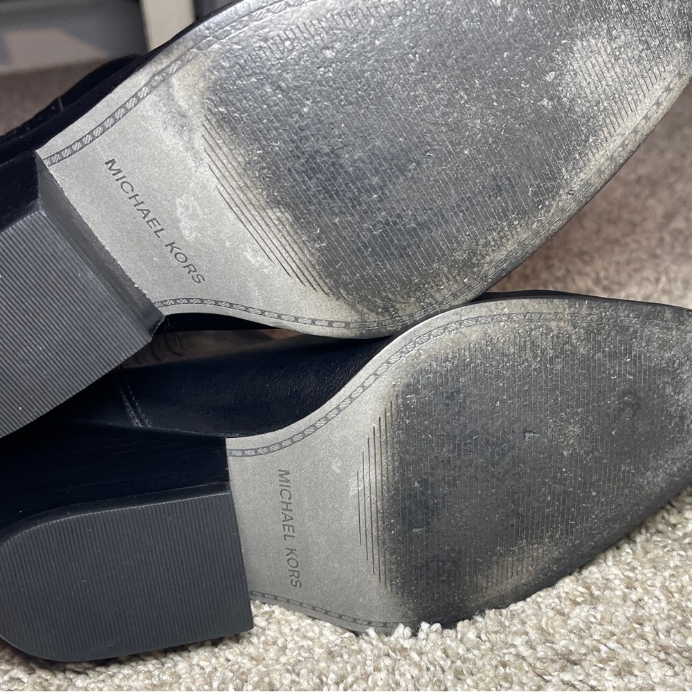 MICHAEL Michael Kors Sinclair Booties - Picture 5 of 6